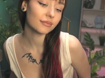 girl ella_knockers_xl image #1649621