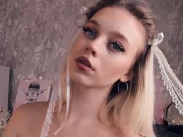 girl gladysharn image #4015536