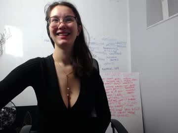 girl yourcrazyneightbor image #3200407