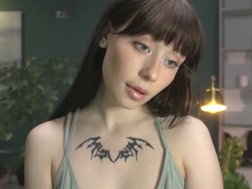 girl ella_knockers_xl image #2017098