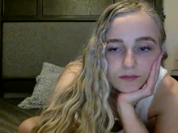 girl peachezzs image #493134