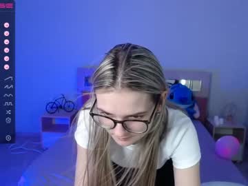 girl amelialuck image #3725279