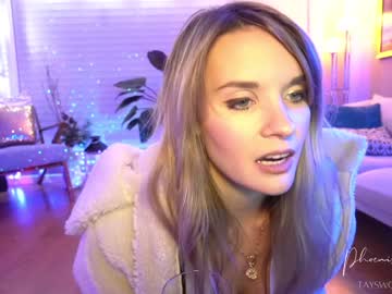 girl phoenix_taylor image #858675