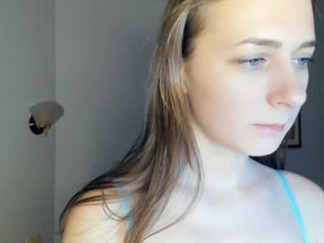 girl jillwells image #3721335