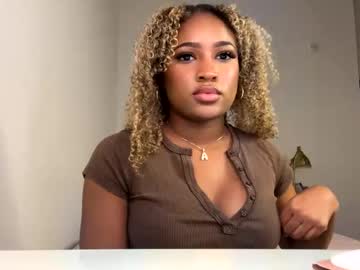 girl sky_alexxxis image #4024690