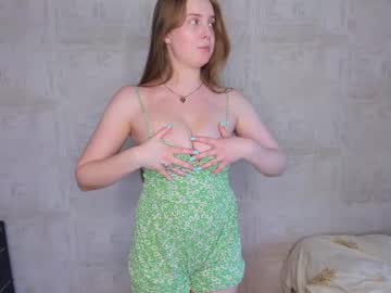 flora_fiore every day cam