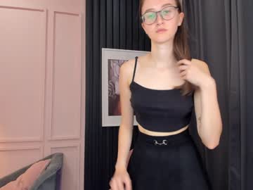 girl emily_barness image #2519194