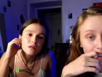gigi_and_margo every day cam