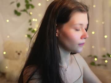 kelly_ember every day cam