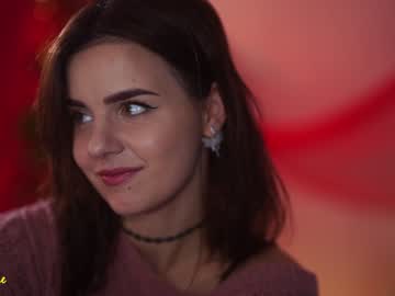 girl excitease image #2790018