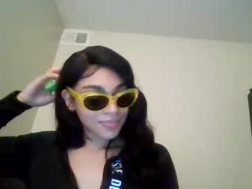 girl stickydewbee image #4033447