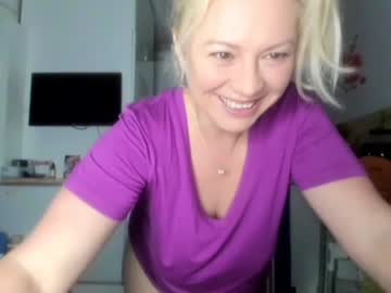 girl kiradivine image #3304743