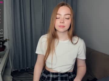 girl simplpresent image #3925662