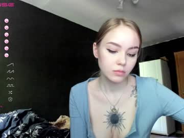ur_sweet_lily every day cam