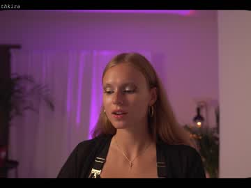 girl chillwithkira image #2207172