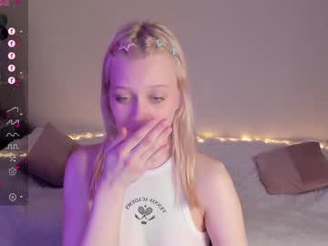 molly_blooom every day cam