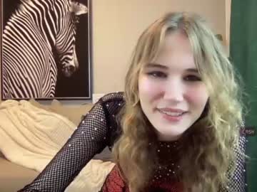 girl pae0n1a image #2680846