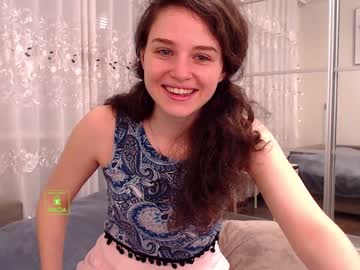 girl demurelixir image #1165226