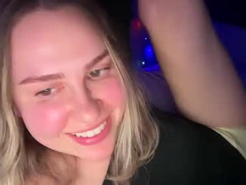girl skylarpeachy image #4057277