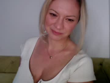 girl kiradivine image #1638523