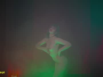 girl excitease image #2115800