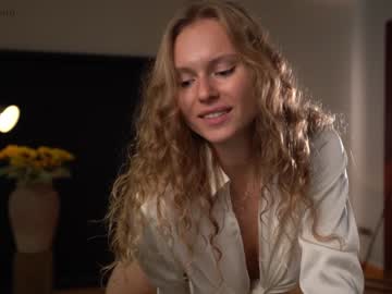 girl chillwithkira image #3017729