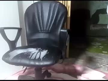 man trone41 image #803635