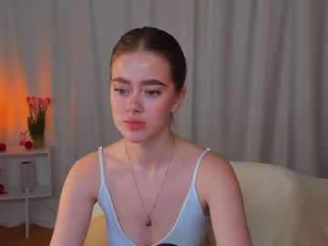 _eva__lee_ every day cam