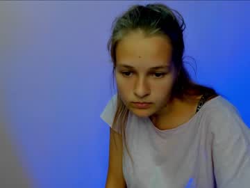 girl dina__di image #2555321