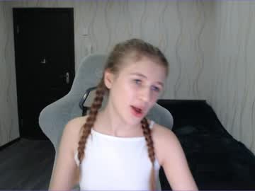 girl kylie_mine image #2799662