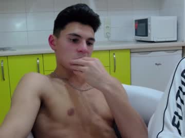 man denhummer image #955893