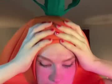 girl bigredcarrott image #3937170