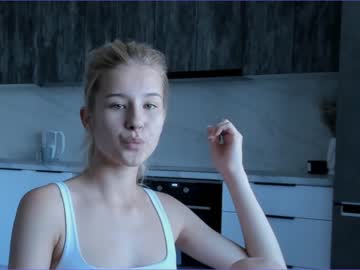 girl juliaberrin image #2290604