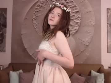 girl annieaimee image #2232377