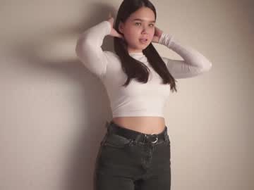 girl helenmoors image #3889216