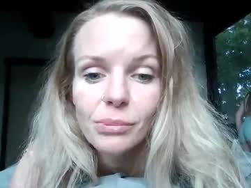 girl carinablair777 image #4012870