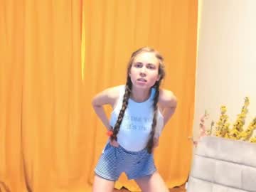 girl rubrain image #3917561