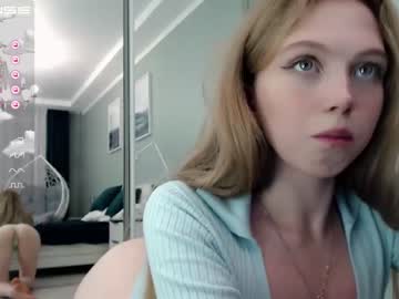 girl small_blondee image #2199890