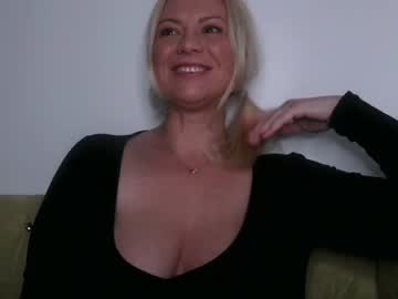 girl kiradivine image #3348195