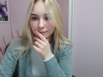 girl lila_page image #1083499