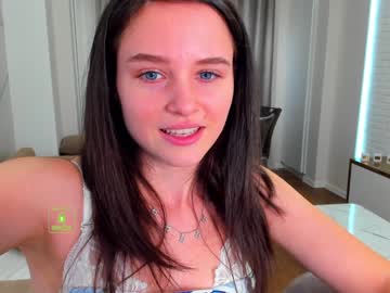 girl demurelixir image #2673011