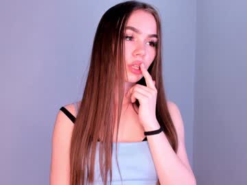 girl joanstrickland image #3920545