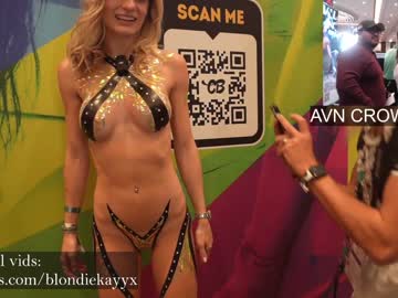 girl blondiekayy image #3440864