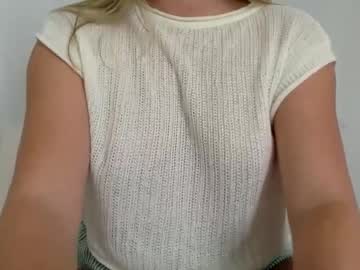 girl innocentblonde789 image #4024984