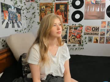 girl albertadunnuck image #4039325