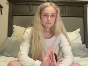 girl peachezzs image #1993300