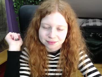girl molly_redhead image #932976
