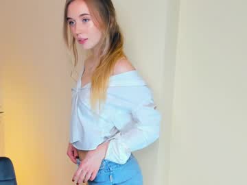 girl katrin_tangerine image #3989360