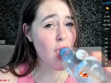 girl emilia_me image #1192222
