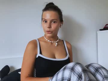 girl piper_peach image #4079422